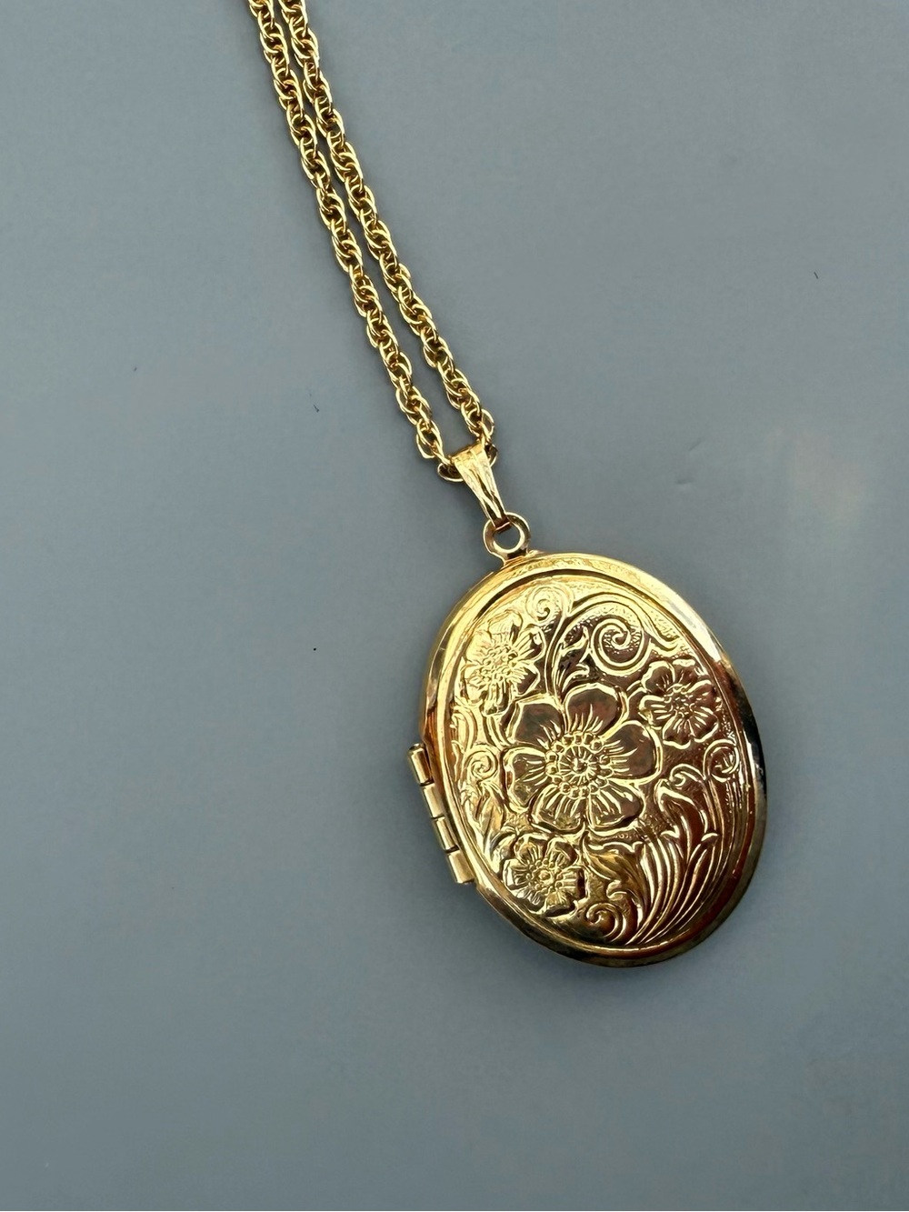 Gold Floral Engraved Oval Locket Necklace - Women Jewelry